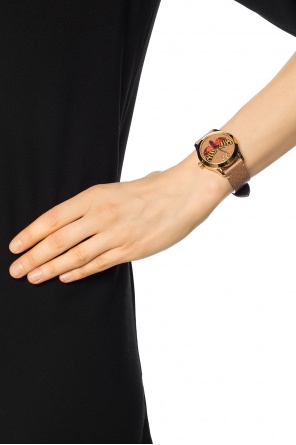 'g-timeless' watch with motif of moth, zdjęcie 2 'g-timeless' watch with motif of moth od Gucci